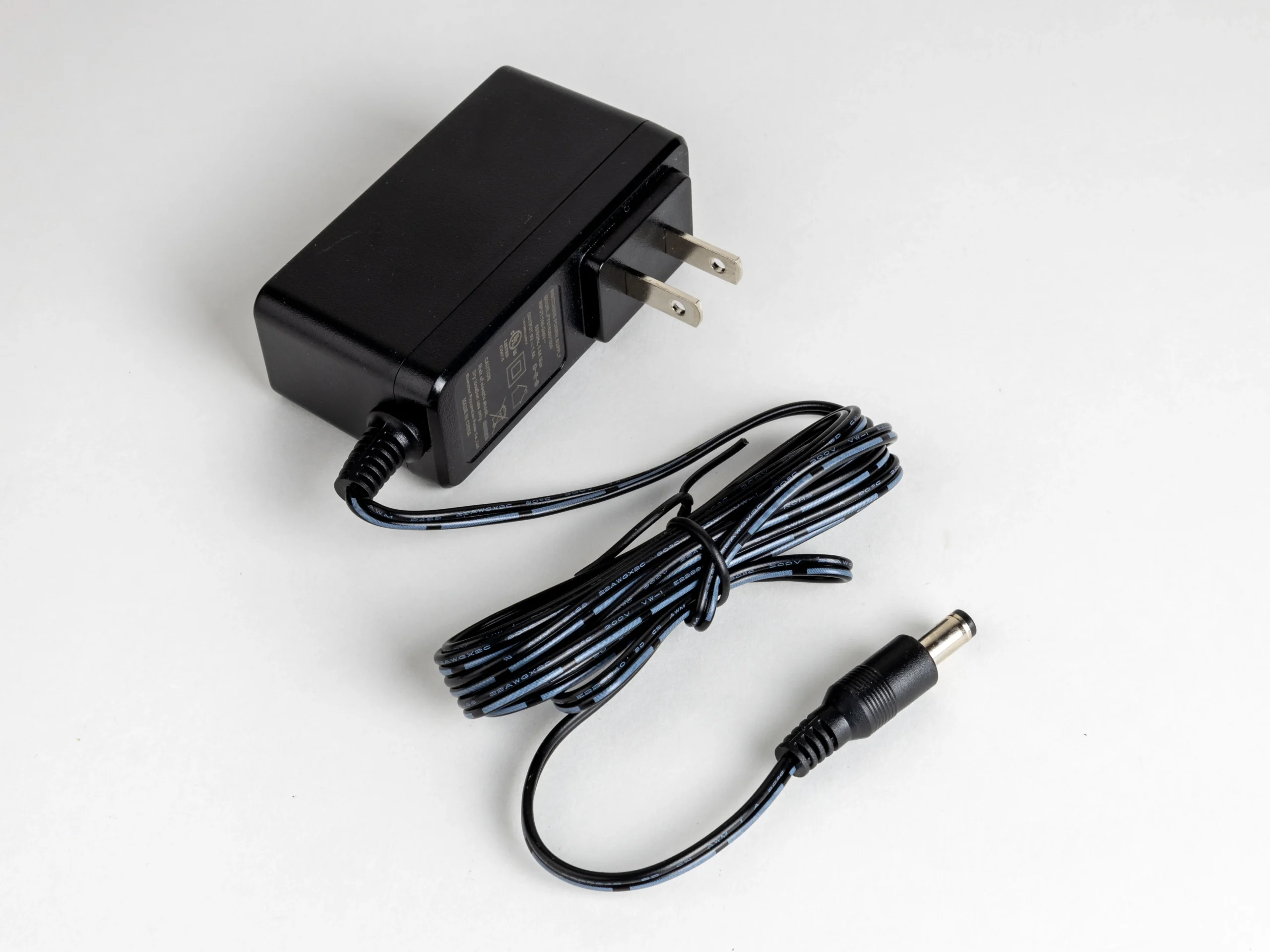 9 V 1.5 A DC Power Supply