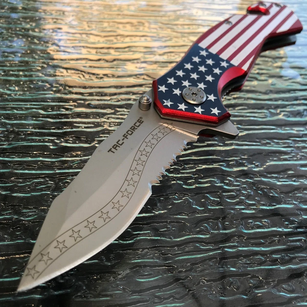 7.75″ Tac Force USA American Flag Folding Pocket Knife (300235US)