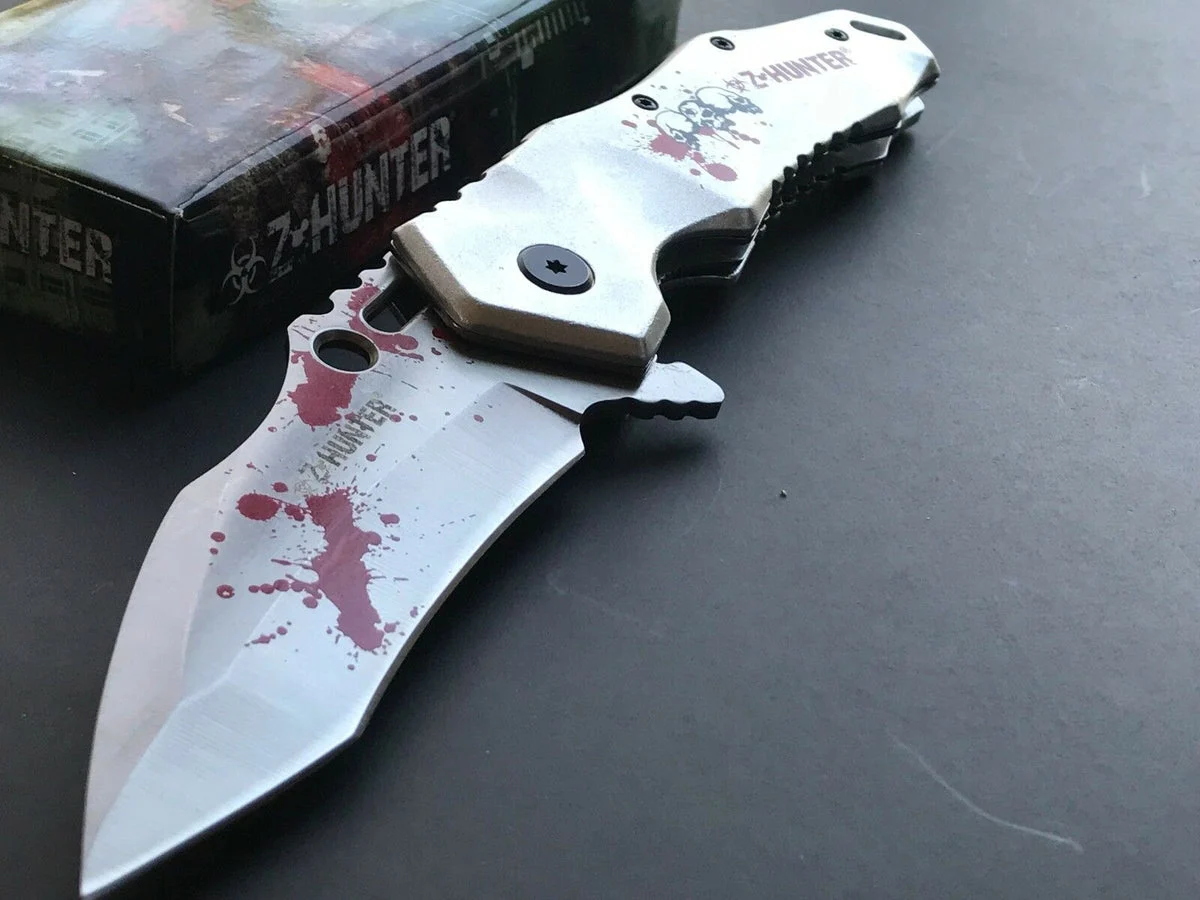 9″ Z-Hunter Silver Zombie Blood Splatter Skulls Fantasy Pocket Knife