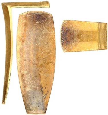 Early Wide Buttplate, in the style of Isaac Haines,sand cast brassOverall 5-1/8", width 1-7/8", comb 2-3/16"