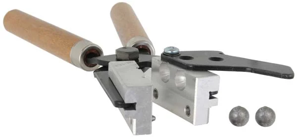 Lee .530" round ball mold,double cavity, with handles