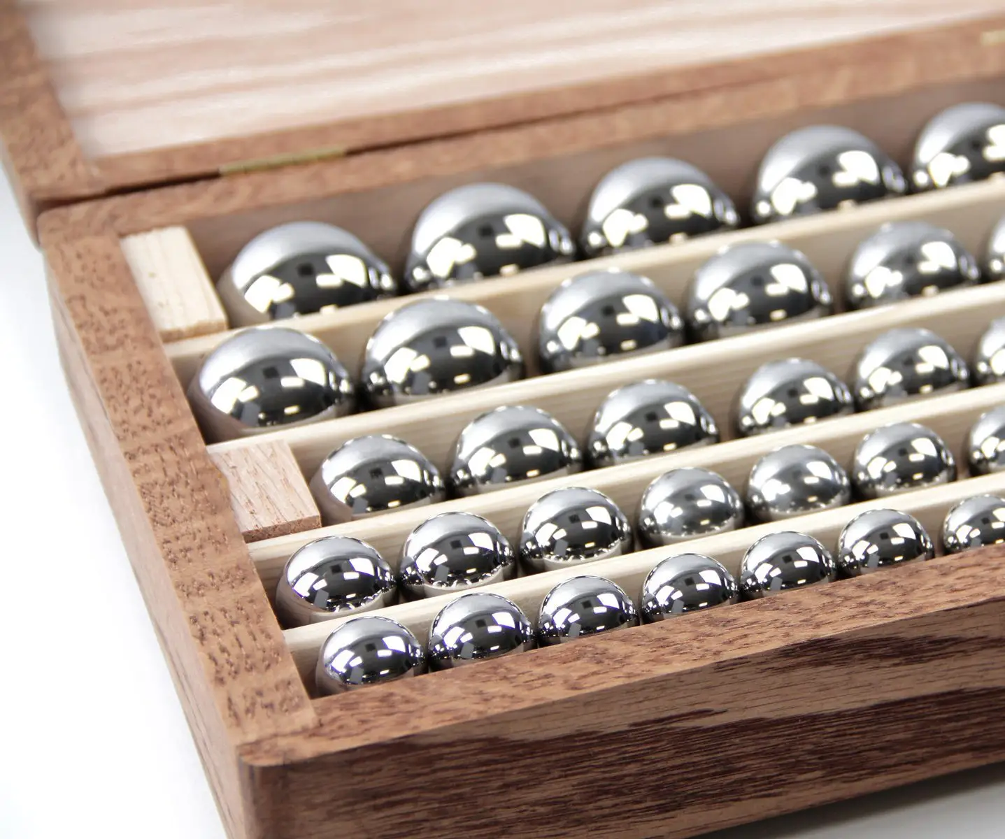 MDRS Ball Set B: 8 Solid Chrome Steel w/Case