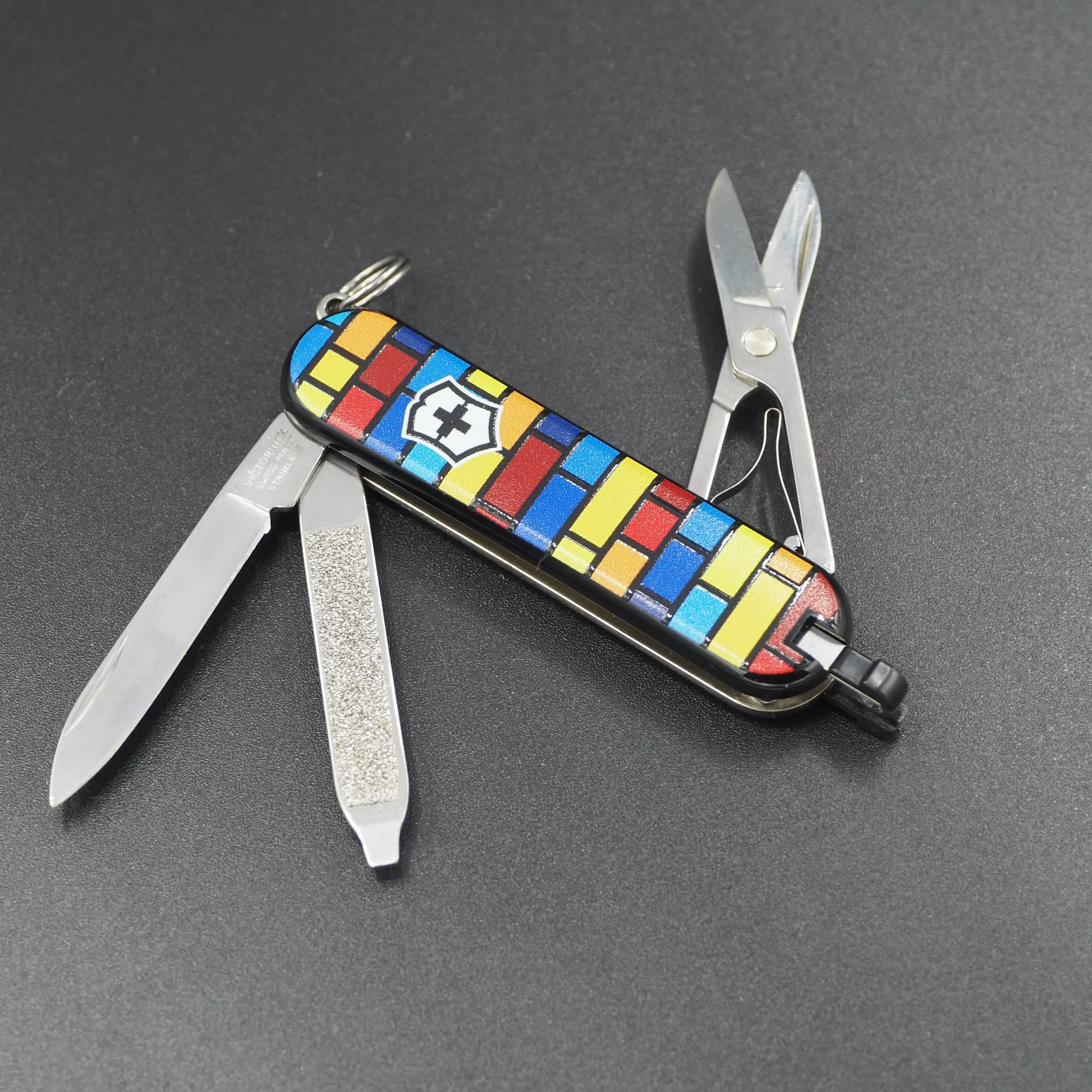Victorinox Classic Plain Bricks 2 3D Edition 58mm The Color 3 The Sharp Knife Club Edition